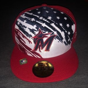Miami Marlins New Era 59 fifty 4th of July hat (7 3/4)
